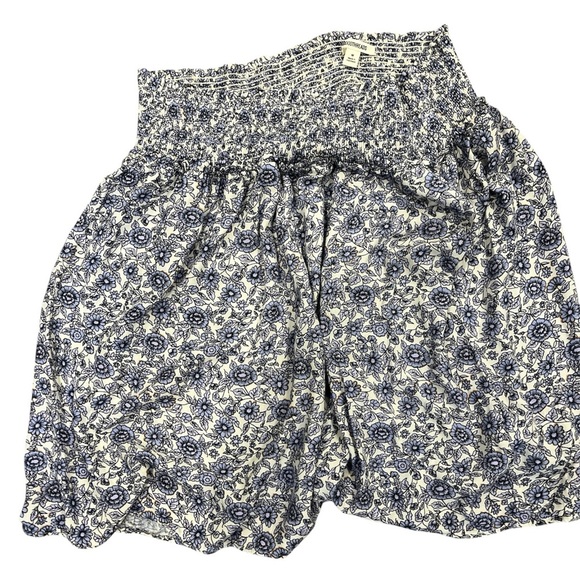 Flare Mini Skirt with White/Blue Floral Print and elastic waistband Sz Medium - Picture 1 of 4